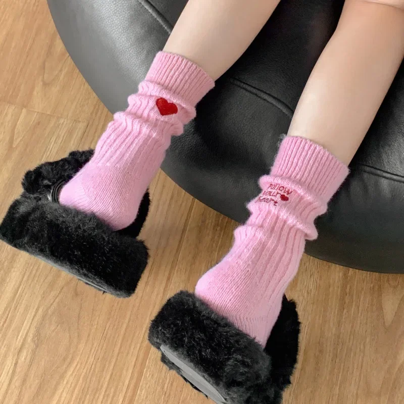 ถุงเท้าข้อกลางสไตล์ฮาราจูกุ น่ - Embroidery Lovers บทวิจารณ์และราคา