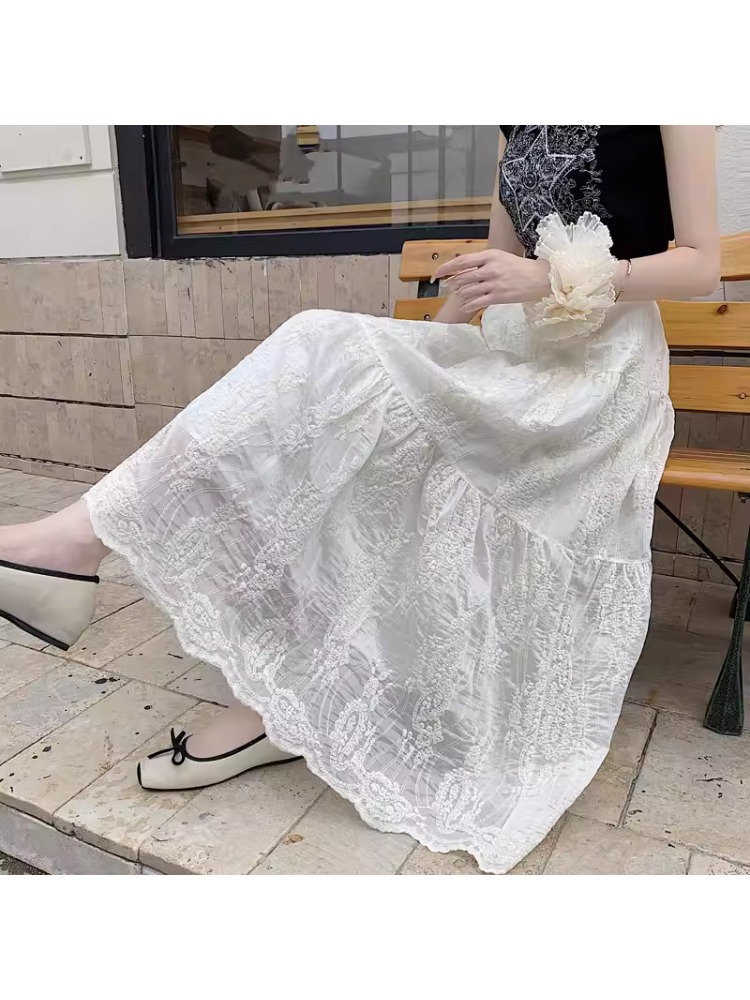 กระโปรงทรงเอเอวสูงสำหรับสาวพลั - Embroidery Skirt บทวิจารณ์และราคา