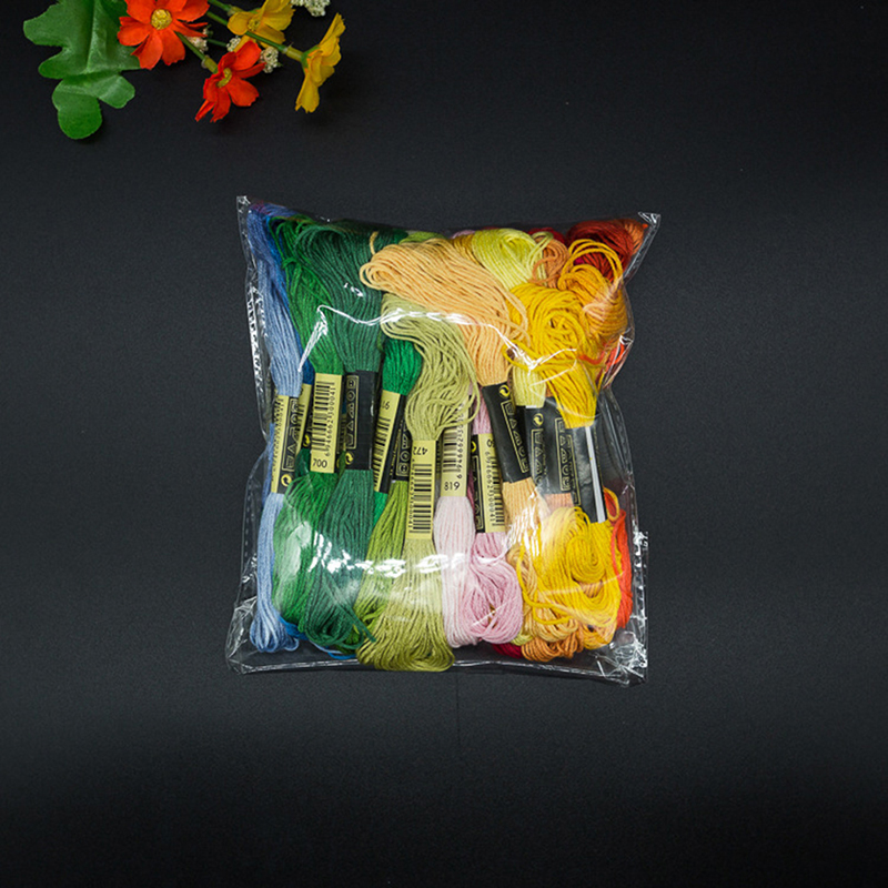 ชุดไหมปักผ้าฝ้ายหลากสี C 24/10 - Embroidery Thread บทวิจารณ์และราคา