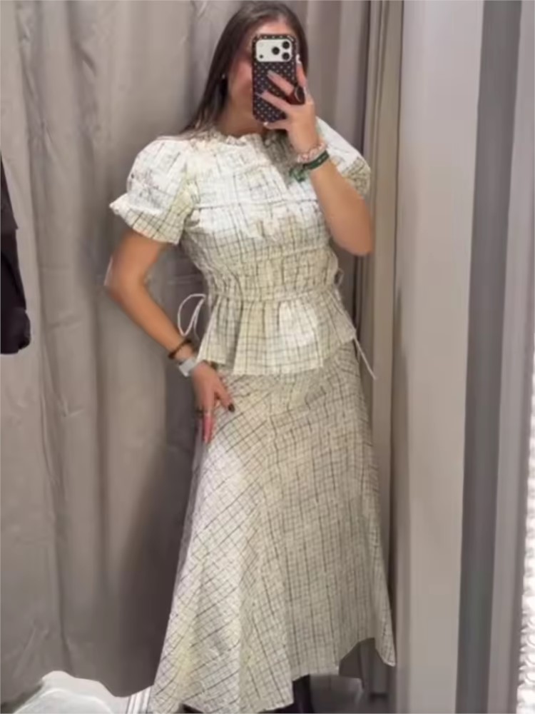 ชุดกระโปรงเอวสูงสำหรับผู้หญิง  - Embroidery Skirt บทวิจารณ์และราคา