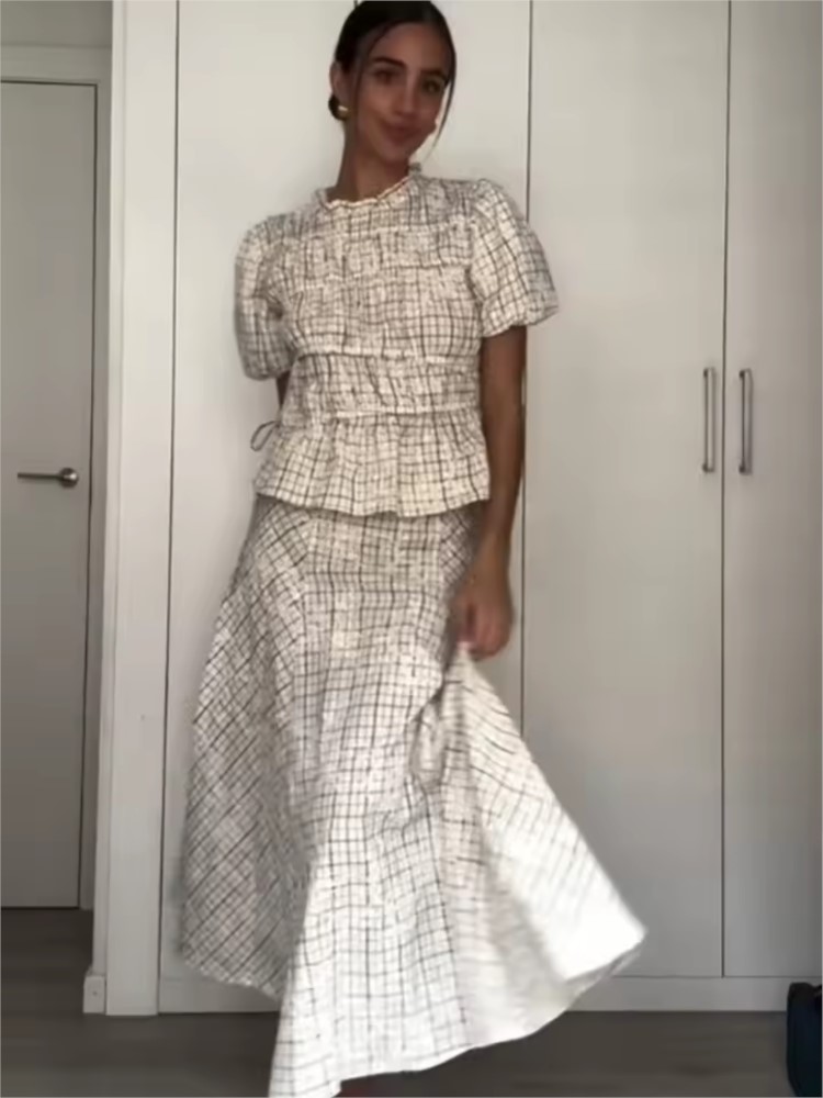 ชุดกระโปรงเอวสูงสำหรับผู้หญิง  - Embroidery Skirt บทวิจารณ์และราคา