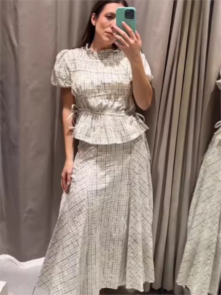 ชุดกระโปรงเอวสูงสำหรับผู้หญิง  - Embroidery Skirt บทวิจารณ์และราคา
